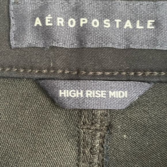 Aeropostale High rise midi short cuffed black size 4 - Picture 4 of 8